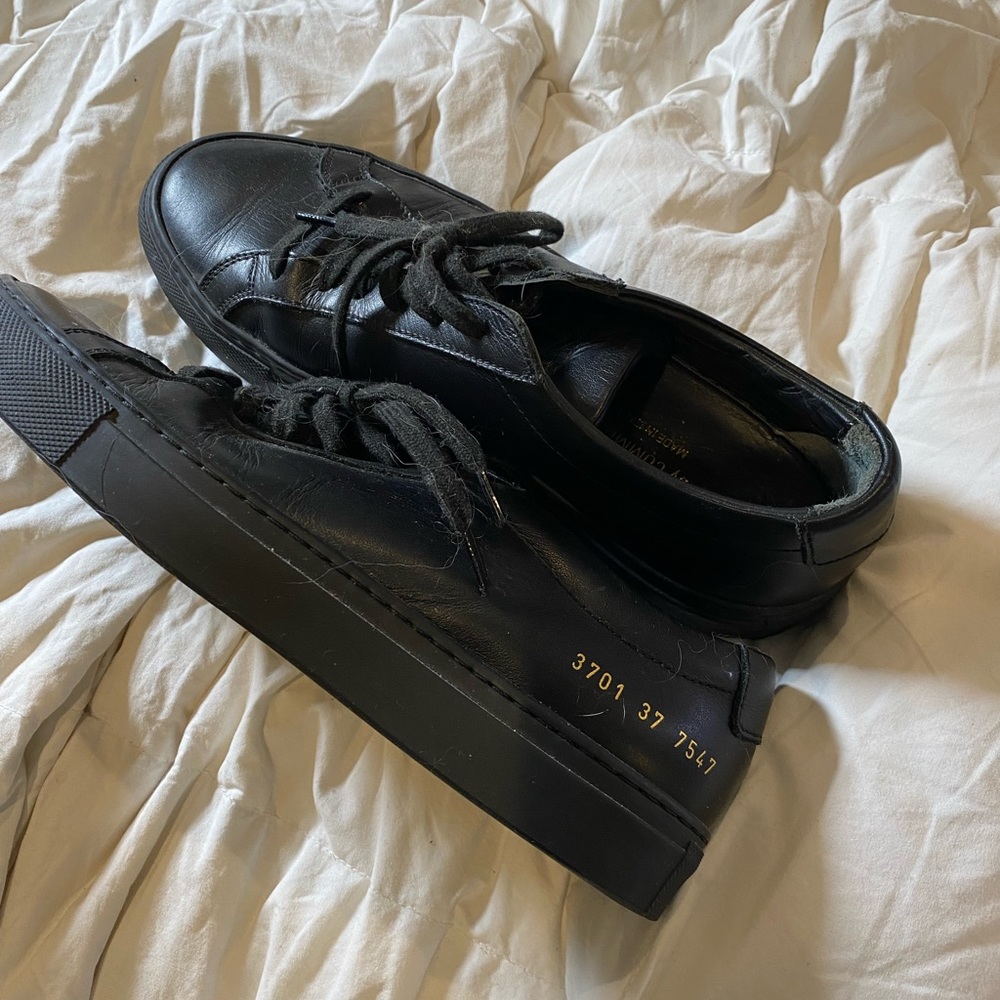 Women’s by common projects black Achilles low size 37